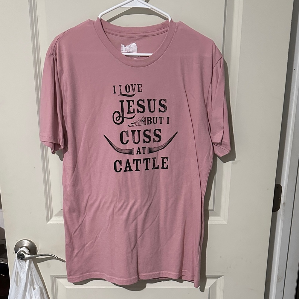 Women's Short-Sleeve Pink Graphic Tee - Faith & Country Message